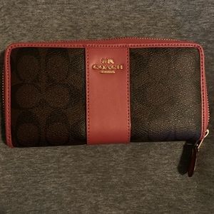 Coach wallet
